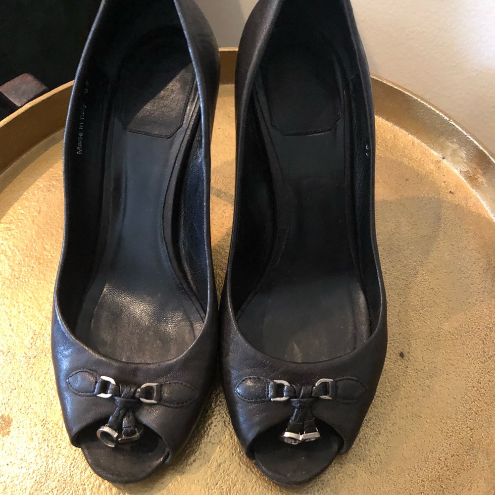 Dior peep toe pumps